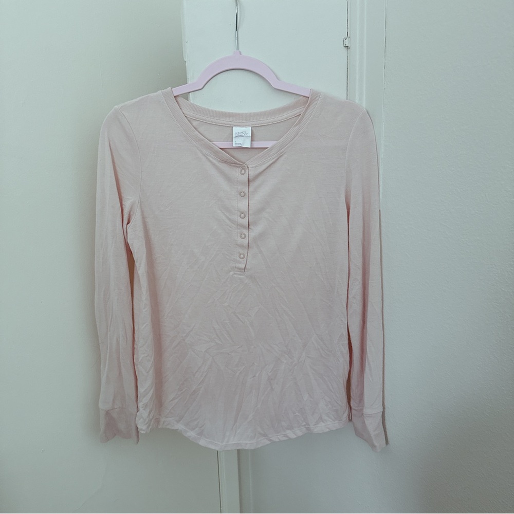 Bundle 2+ items for 30% off Stars Above women pink top